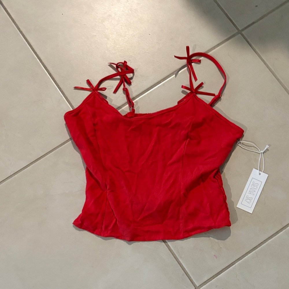 NWT sienna sky large crop sleeveless shirt 1141